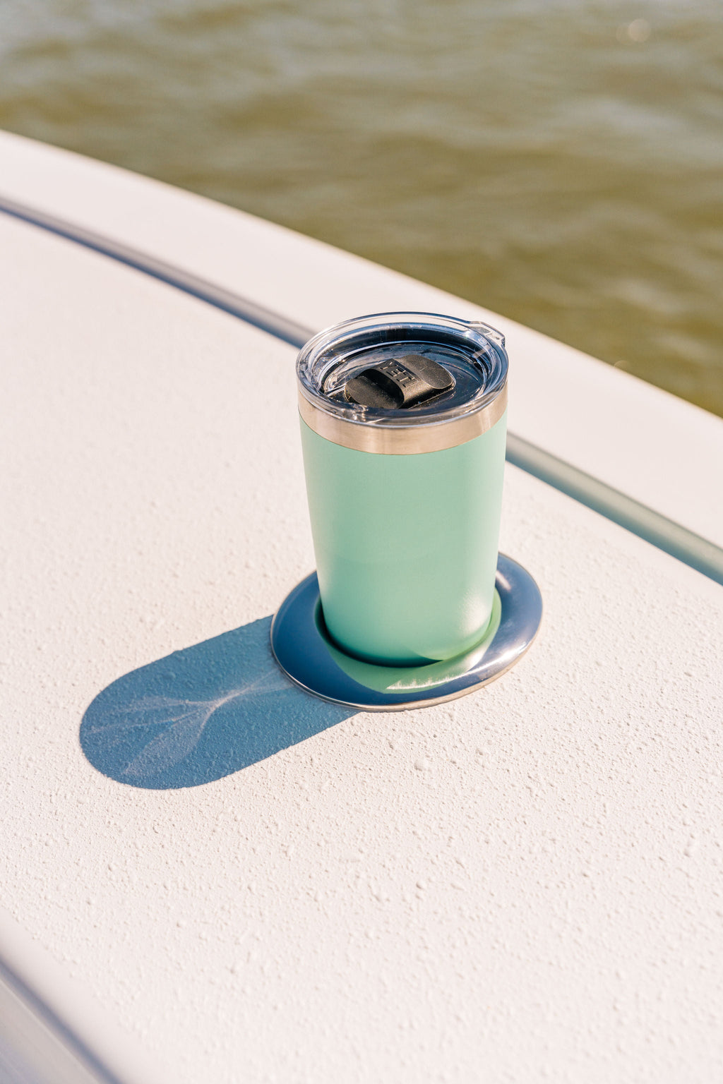 Screwless Cup And Rod Holder, 30 Degrees