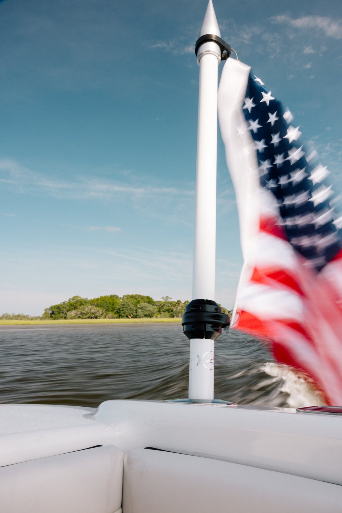 Coastal Hybrid 2' Burgees Flagpole, White