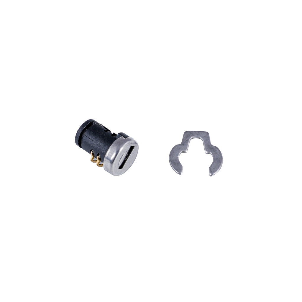 Lock plug and retaining ring for locking slam and lift and turn latches